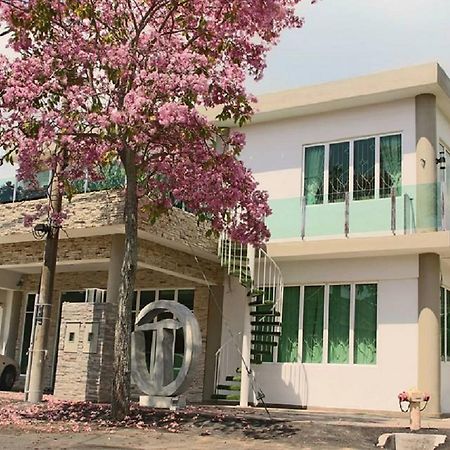 Tropical Villa Kuantan Kültér fotó